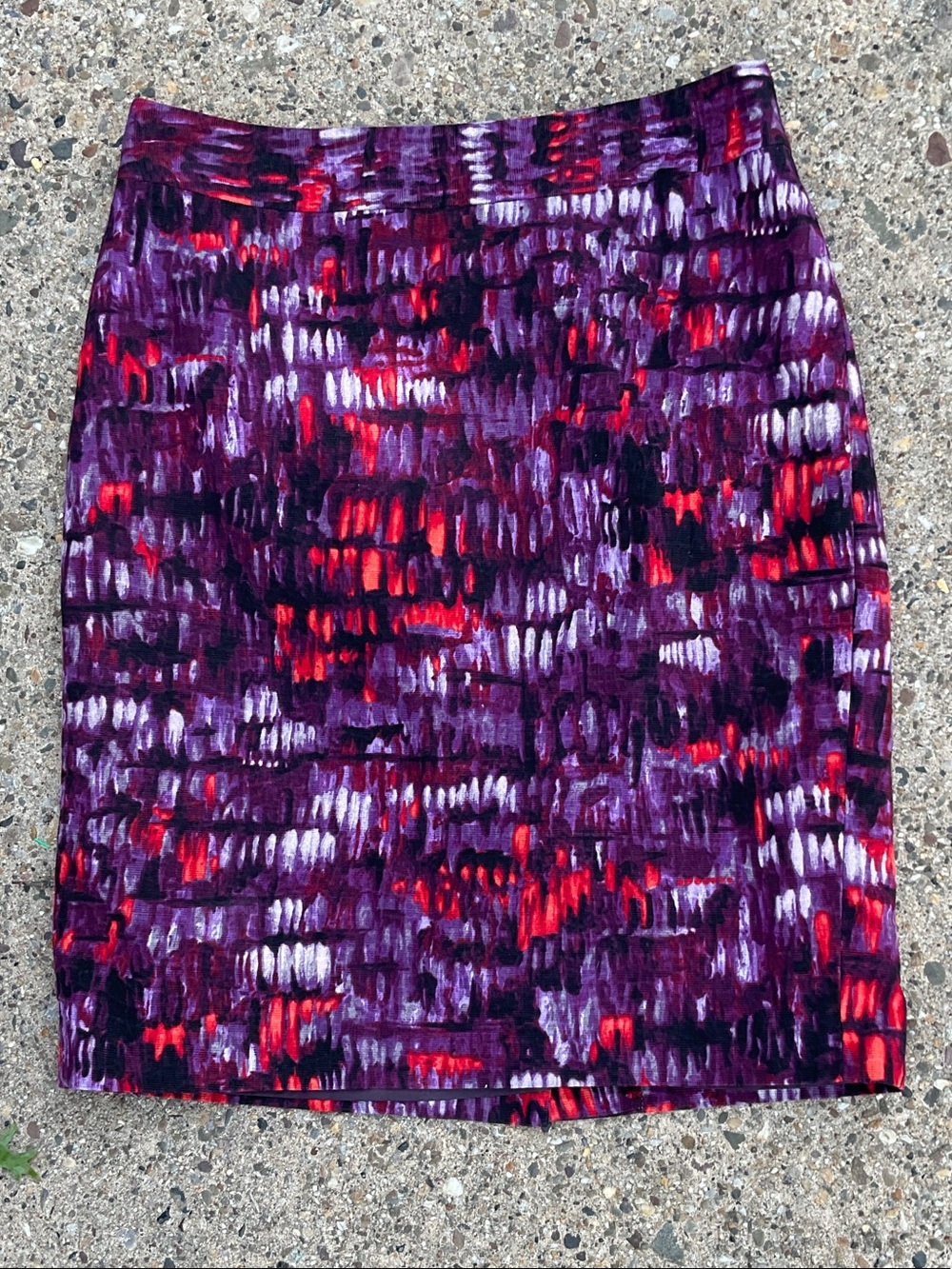 Ann Taylor Purple Abstract Print Pencil Skirt with Red Accents